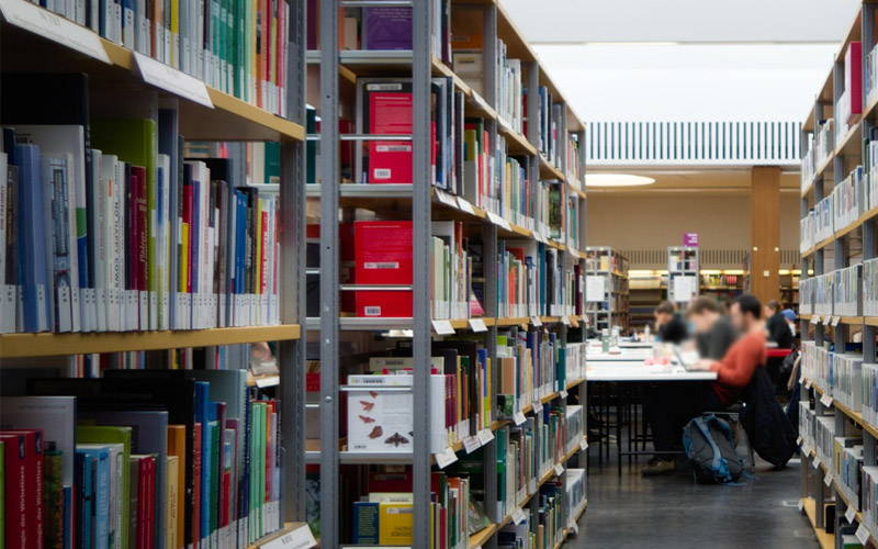 Inverter air conditioner used in library